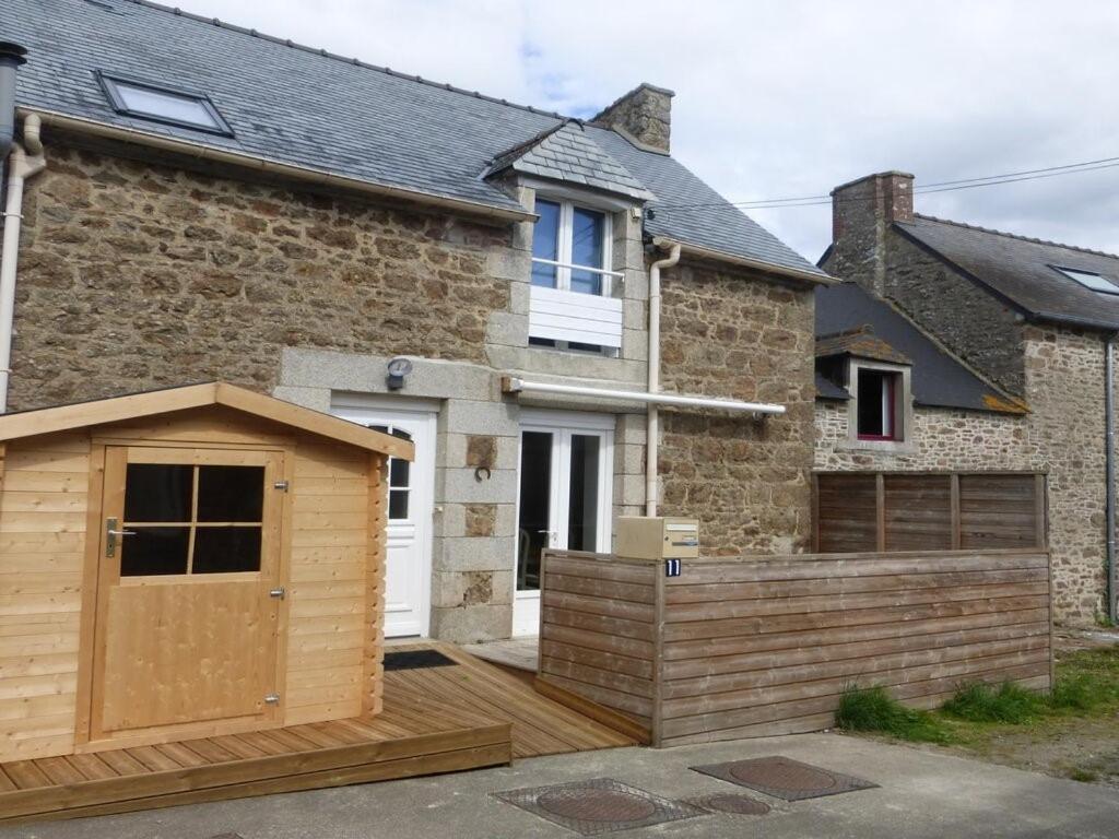 Gite Es Omnes Pleurtuit Exterior photo